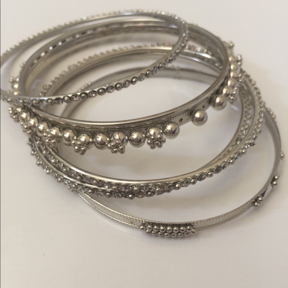 Set of bangle bracelets